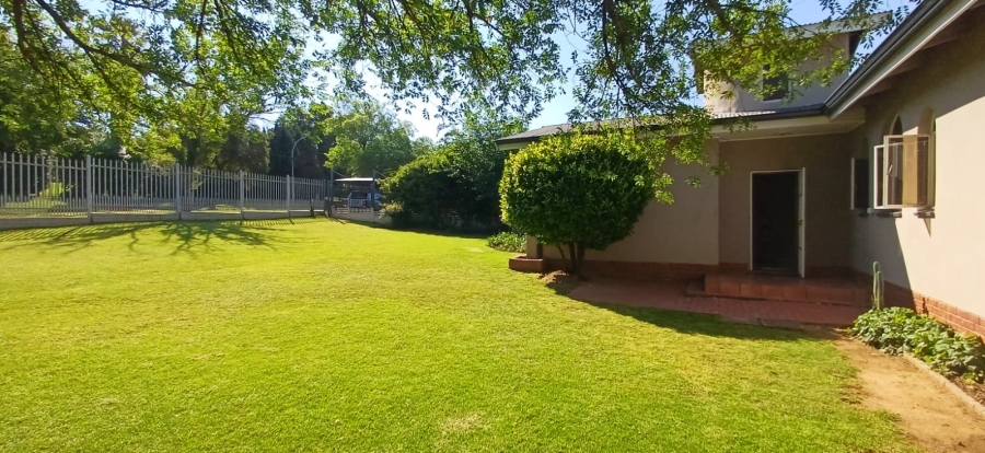 5 Bedroom Property for Sale in Morelig Free State